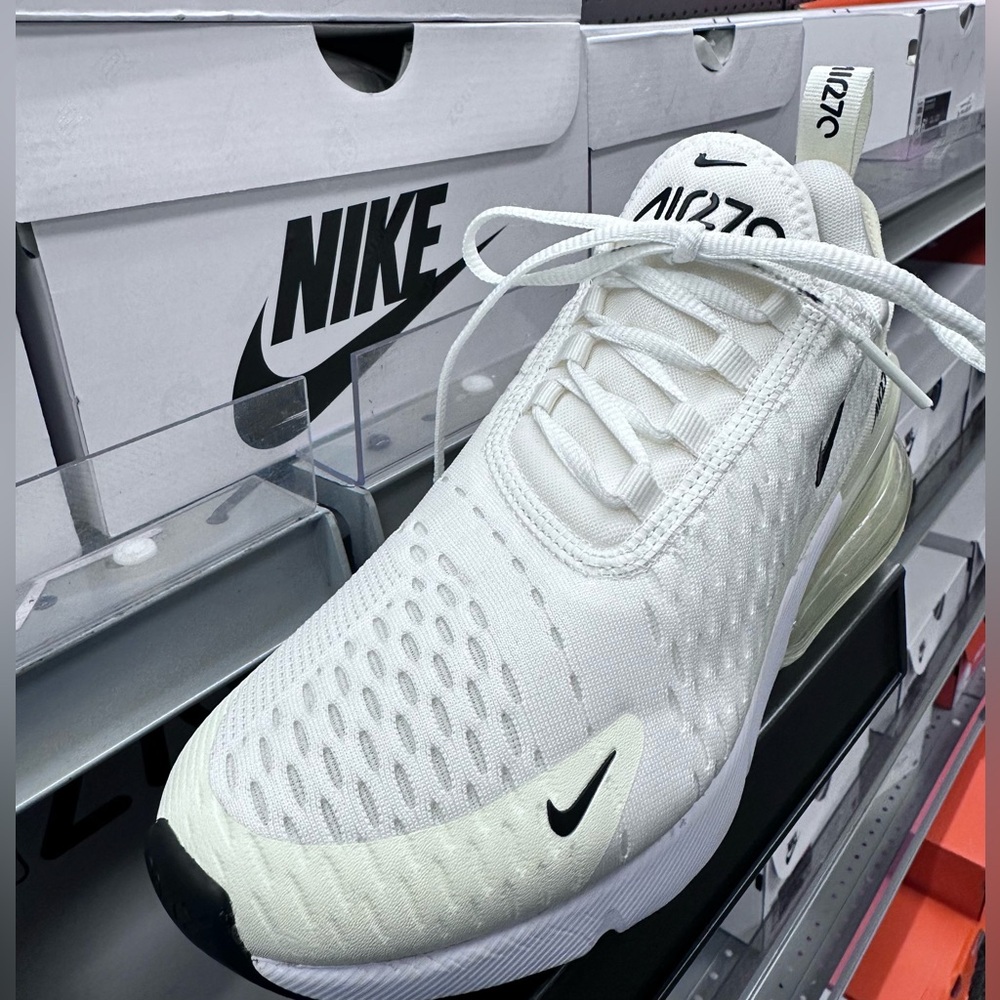 Nike Women's Air Max 270 Shoes Size 9 - Sail black coconut milk color - Picture 5 of 8